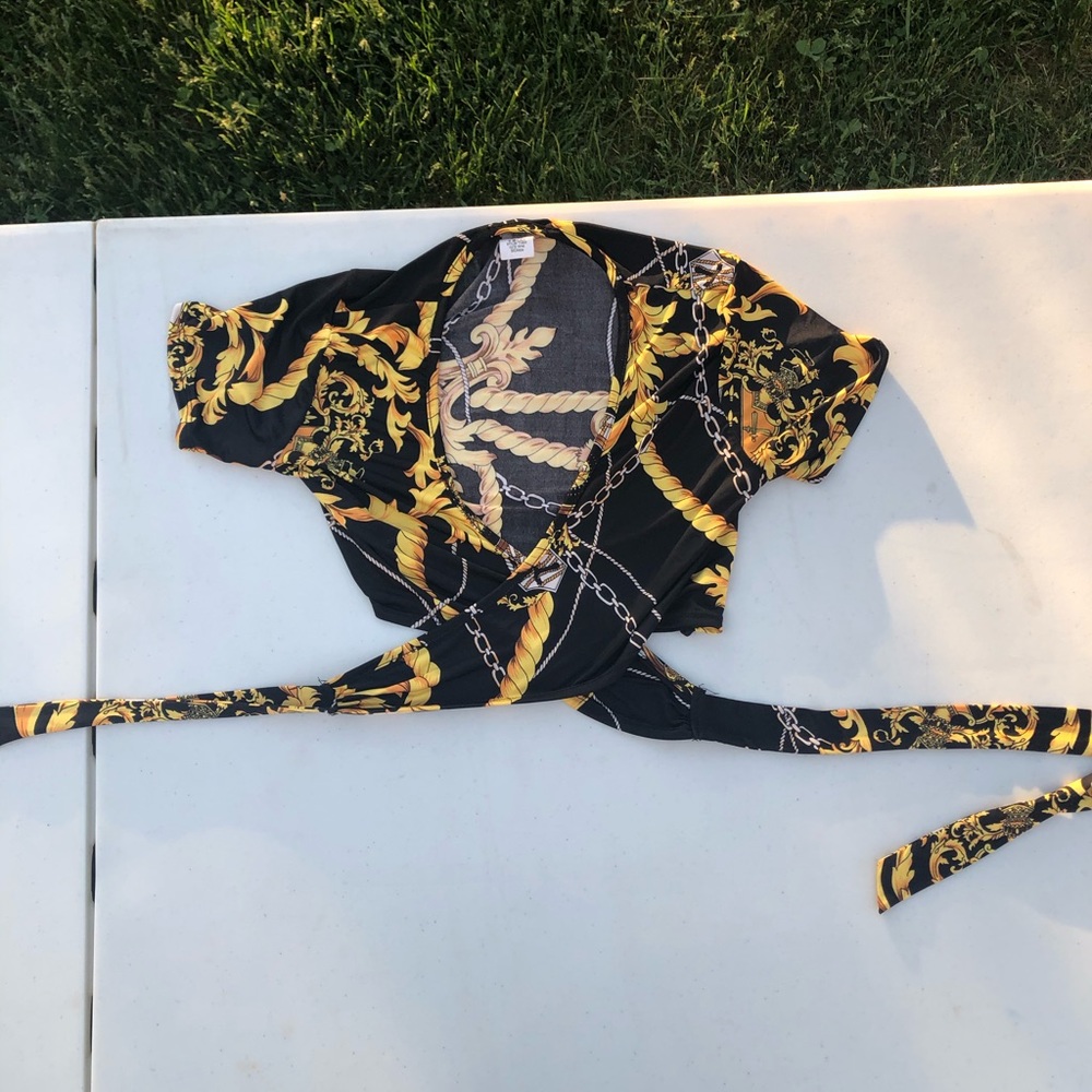 Toska Crop Top - Picture 2 of 5